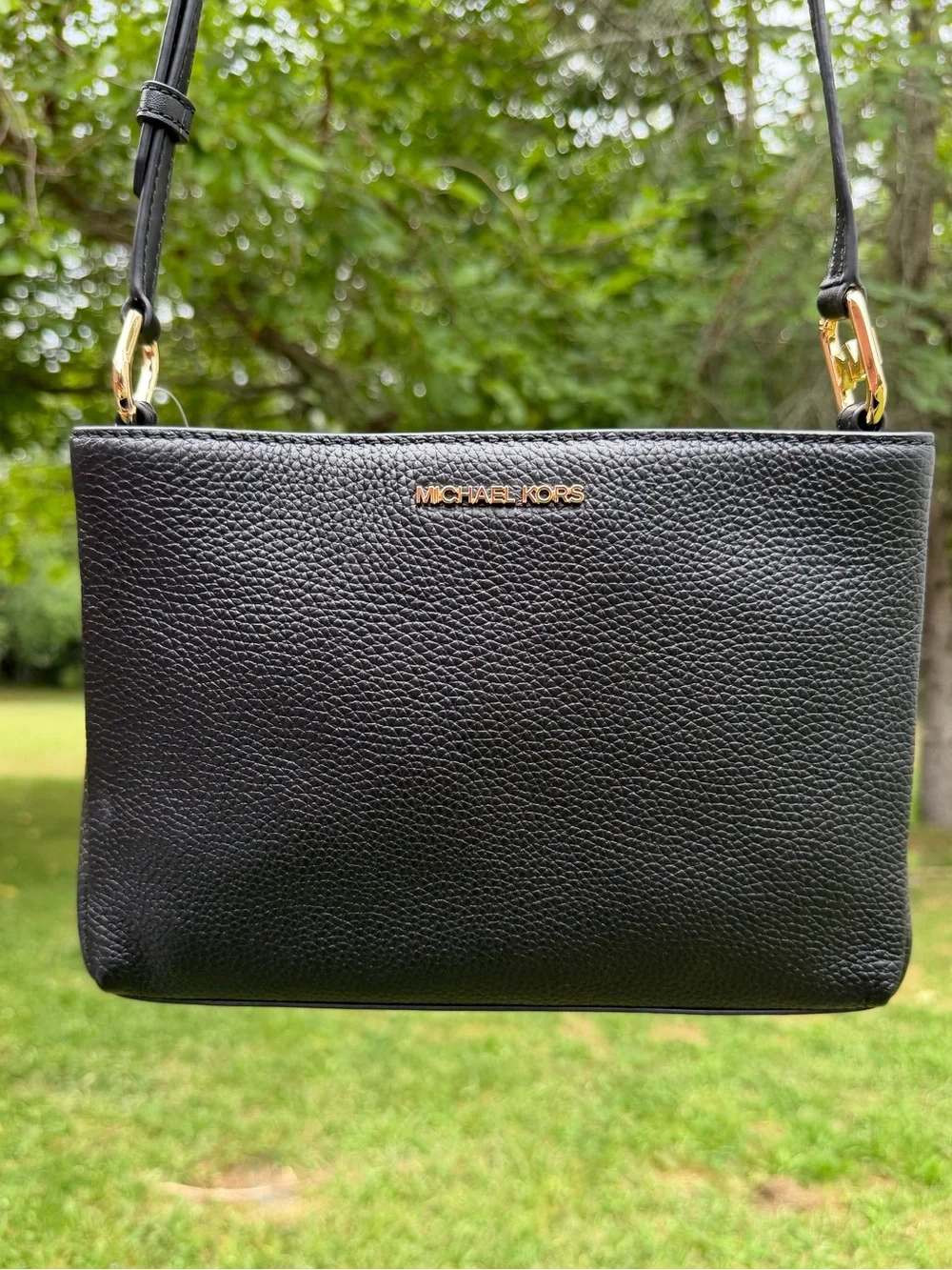 Michael Kors Trisha Medium Pebbled Leather Crossbody Bag Black NWT